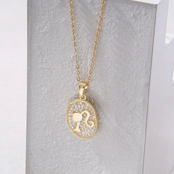 ❤️Barbie 18K Gold Plated Zircon Charm Necklace - Picture 2 of 2